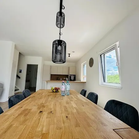 Lägenhet G E S C H L O S S E N Modernes Wohnen Bei Berlin *
