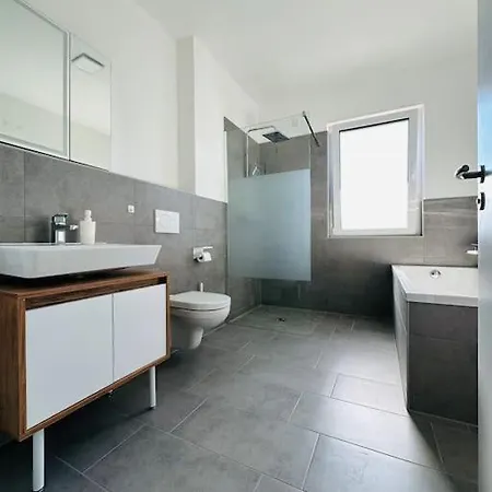 G E S C H L O S S E N Modernes Wohnen Bei Berlin Neuenhagen bei Berlin